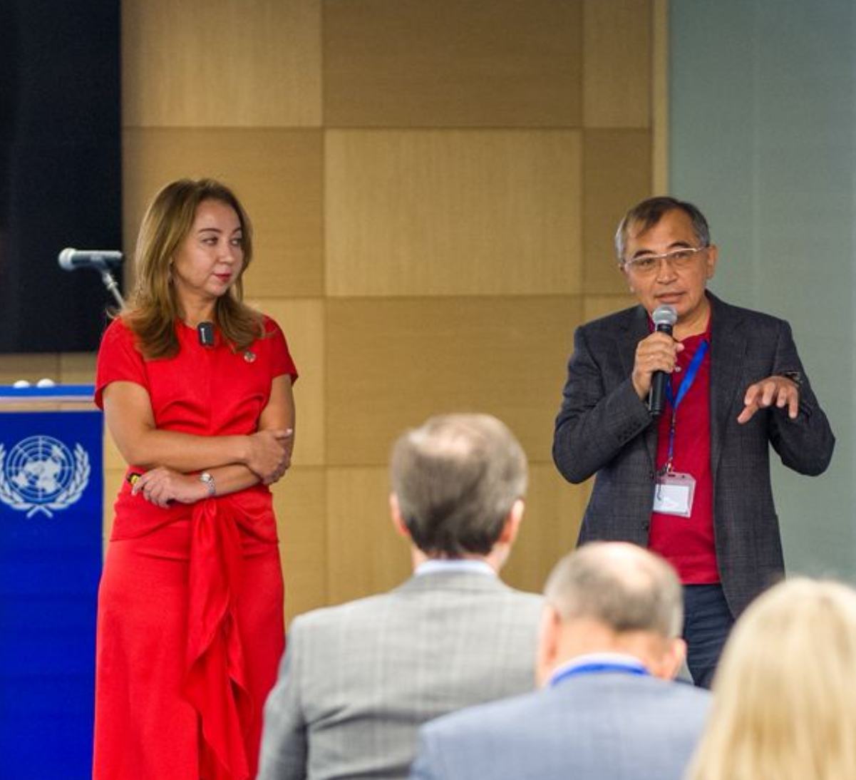 Discussion with participants at a UN in Kazakhstan event